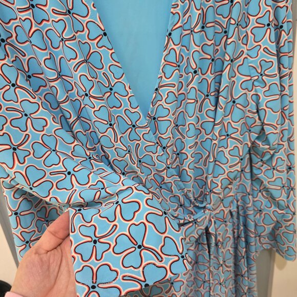 Anne Klein Blue Red White Wrap Blouse | Women’s Long Sleeve Printed Top - Picture 8 of 12